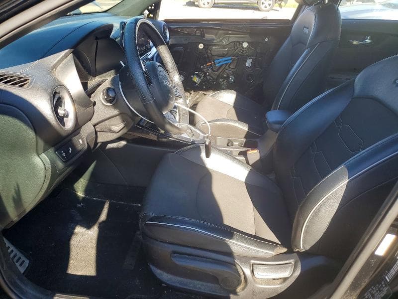 2023 KIA FORTE GT LINE 7