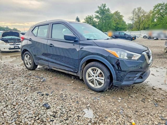 2019 NISSAN KICKS S 4