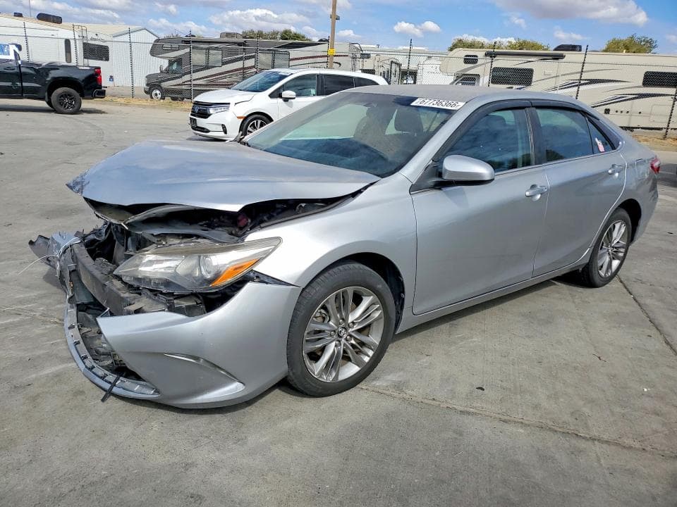 2017 TOYOTA CAMRY SE - 1