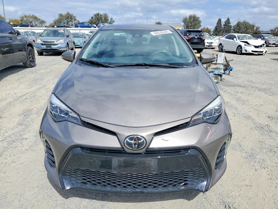 2017 TOYOTA COROLLA SE 5