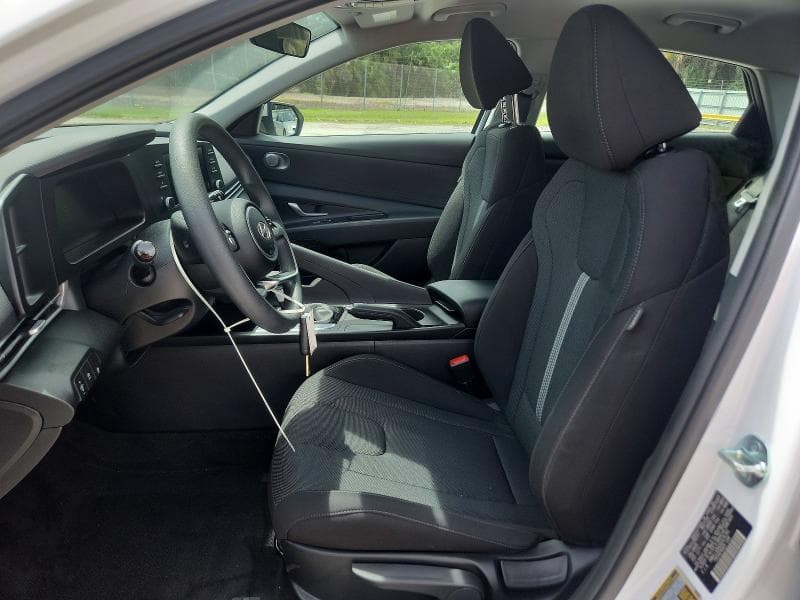 2025 HYUNDAI ELANTRA SE 7