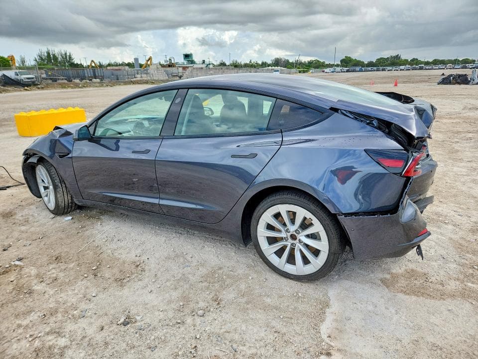 2022 TESLA MODEL 3 2