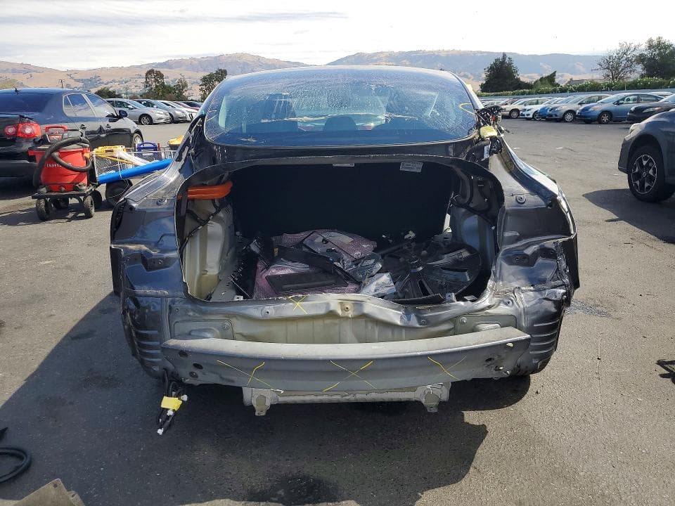 2024 TESLA MODEL 3 6