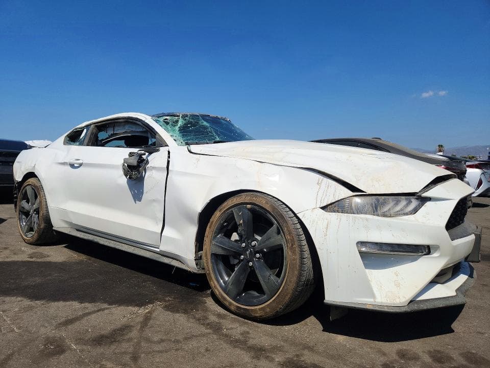 2022 FORD MUSTANG 4