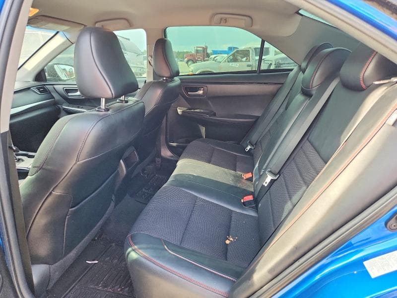 2017 TOYOTA CAMRY SE 10