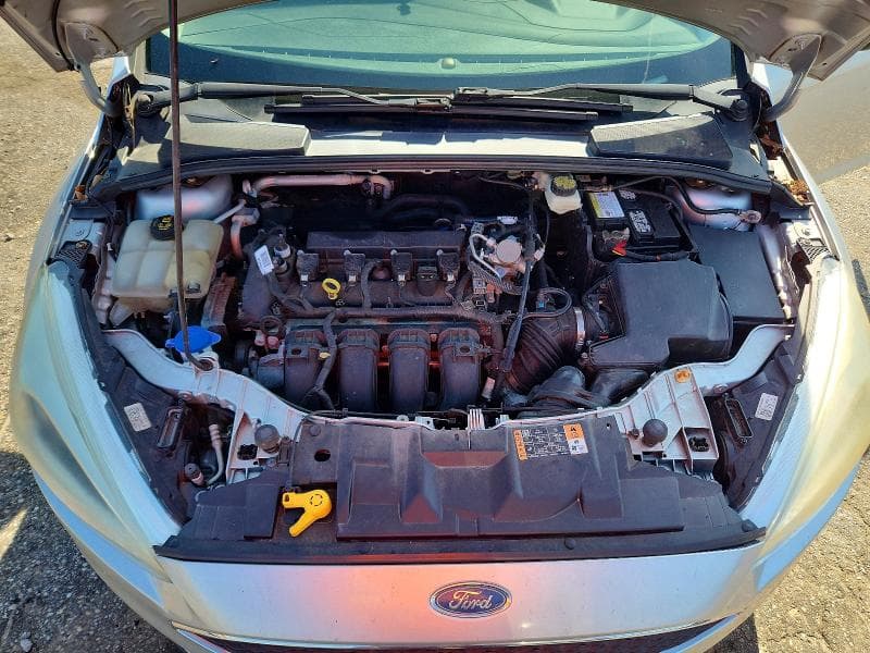 2017 FORD FOCUS SE 11