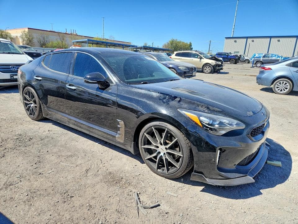 2018 KIA STINGER PREMIUM 4