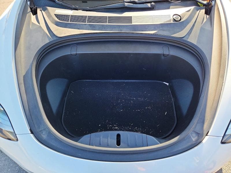 2018 TESLA MODEL 3 11