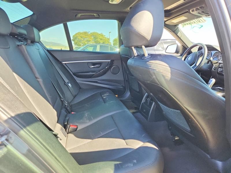 2018 BMW 330E 10