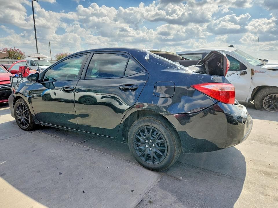2018 TOYOTA COROLLA LE 2