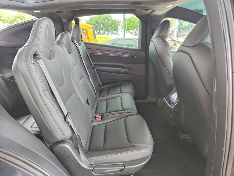 2024 TESLA MODEL X 10