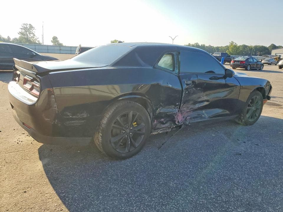 2021 DODGE CHALLENGER SXT 3