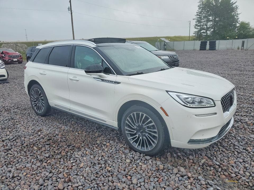 2020 LINCOLN CORSAIR RESERVE 4