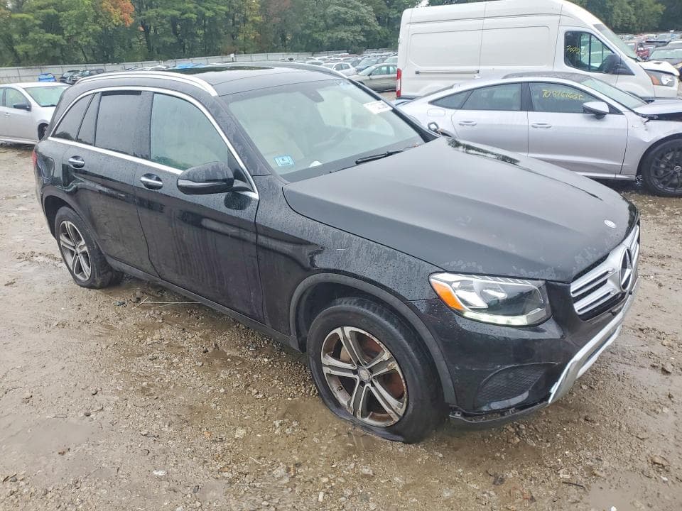 2017 MERCEDES-BENZ GLC 300 4MATIC 4
