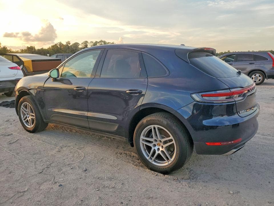 2021 PORSCHE MACAN 2