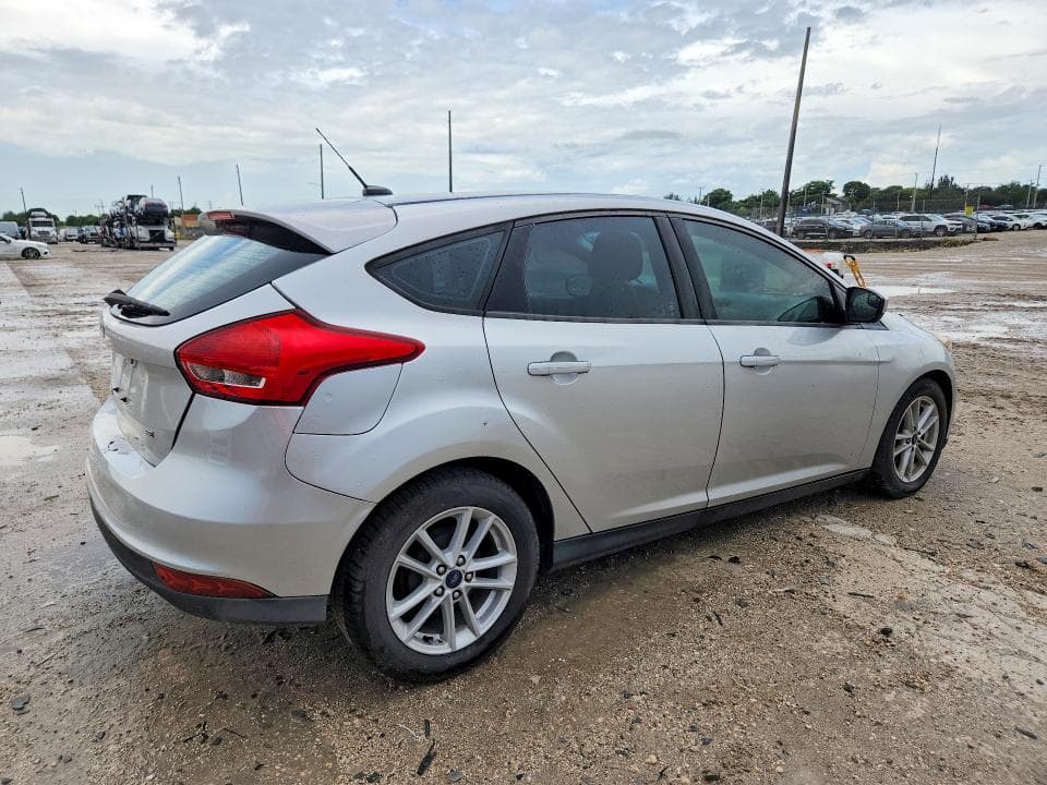 2018 FORD FOCUS SE 3