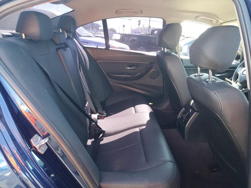 2018 BMW 320 I 10