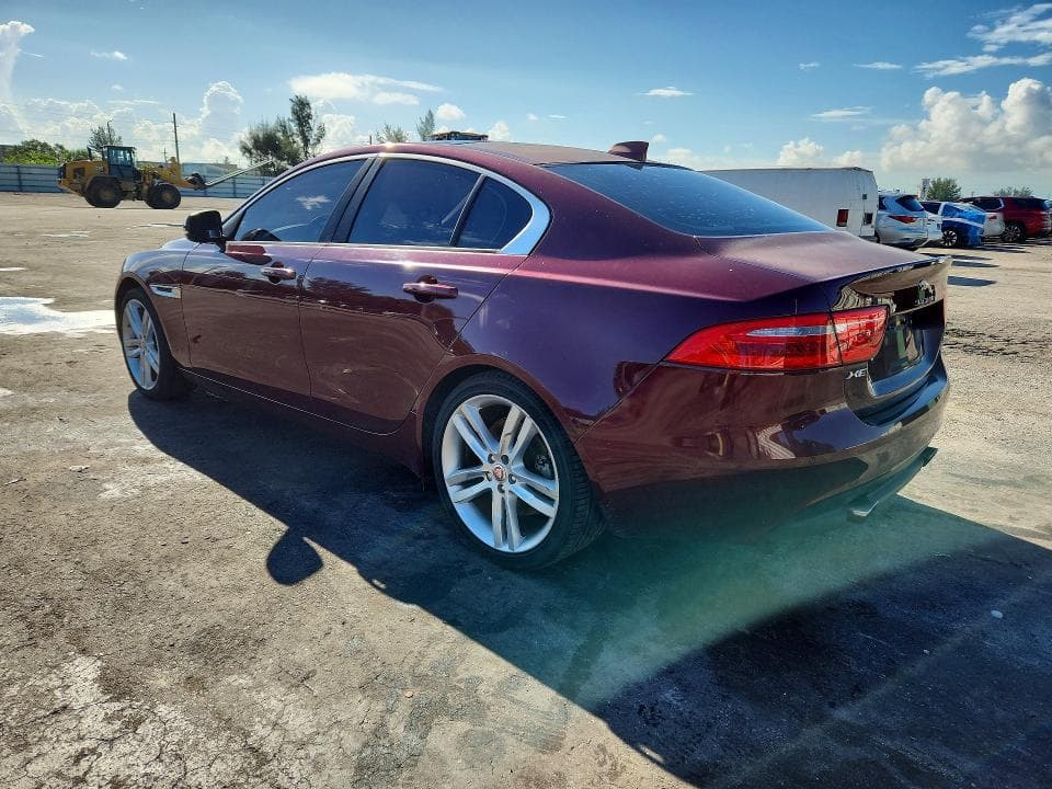 2017 JAGUAR XE PREMIUM 2