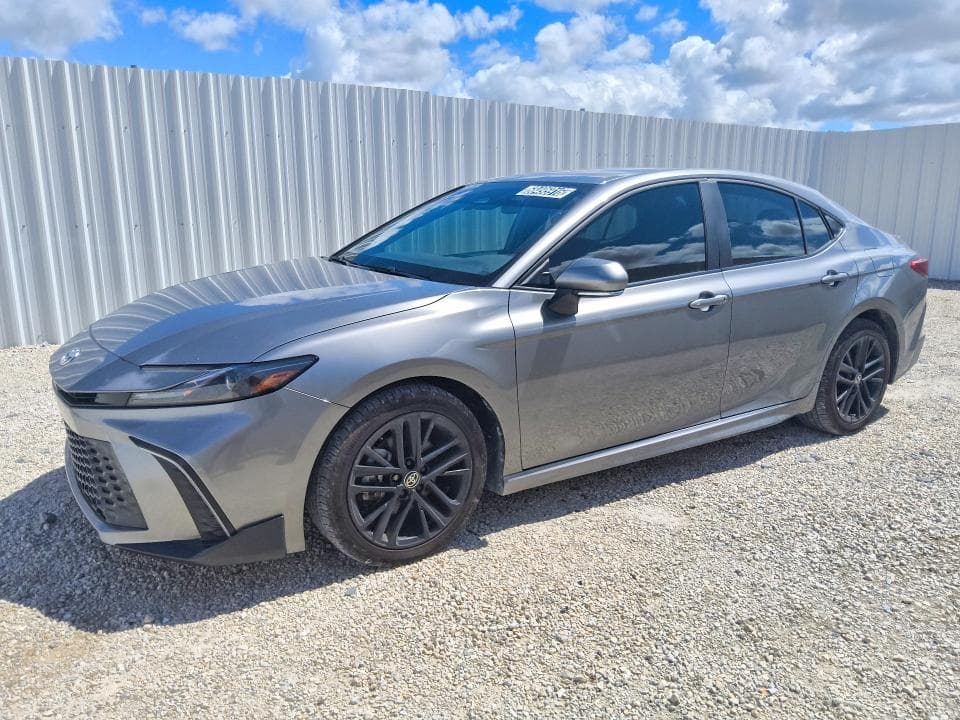 2025 TOYOTA CAMRY SE