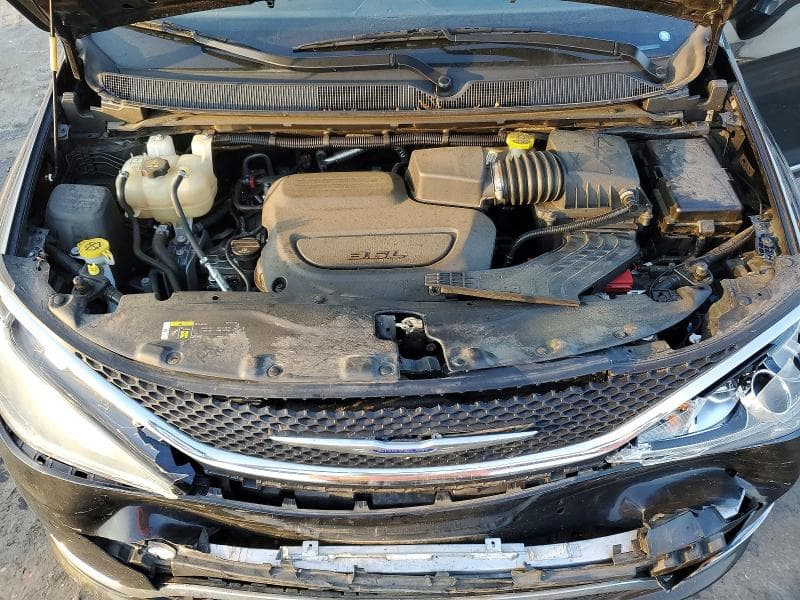 2020 CHRYSLER PACIFICA TOURING L 12