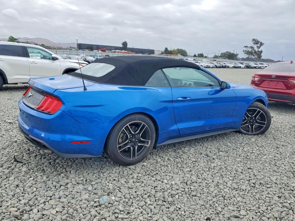 2021 FORD MUSTANG 3