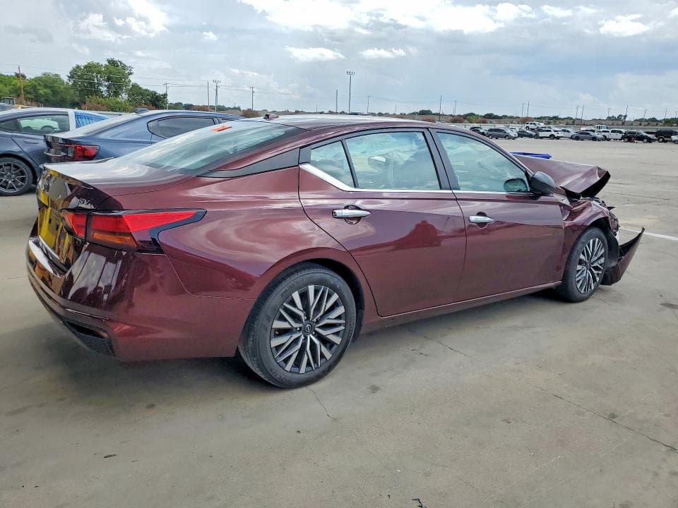 2024 NISSAN ALTIMA SV 3