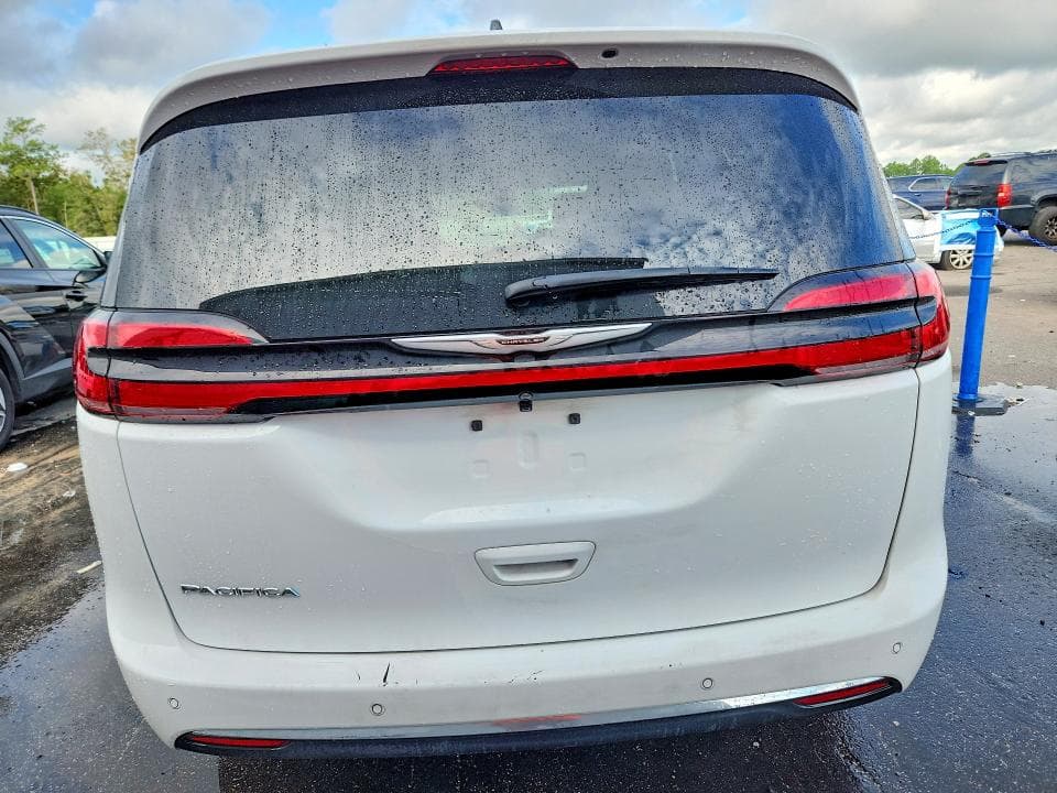 2026 CHRYSLER PACIFICA SELECT 6