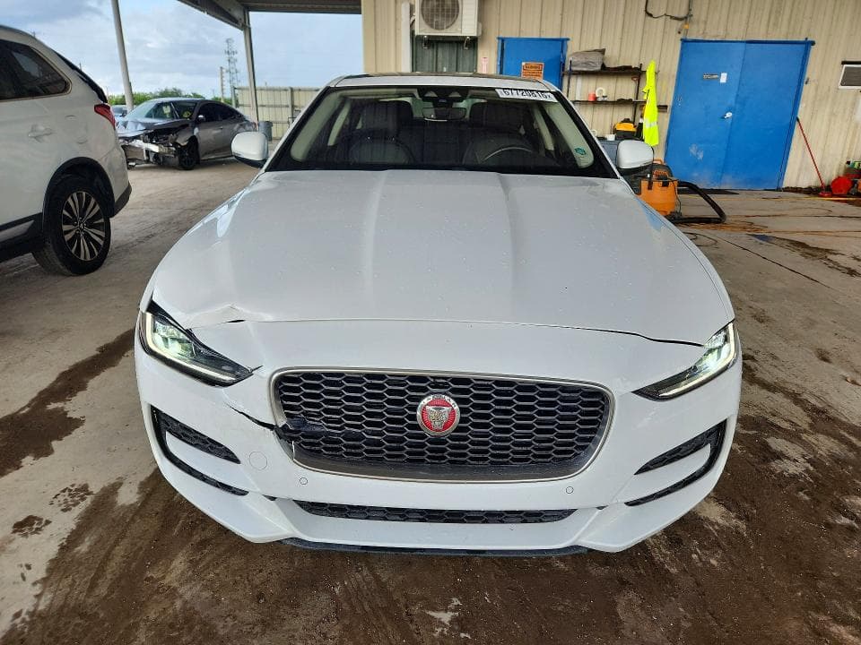 2020 JAGUAR XE S 5