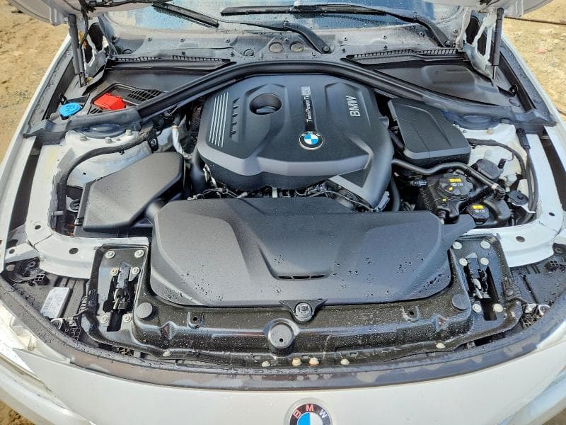 2018 BMW 330 XI 11