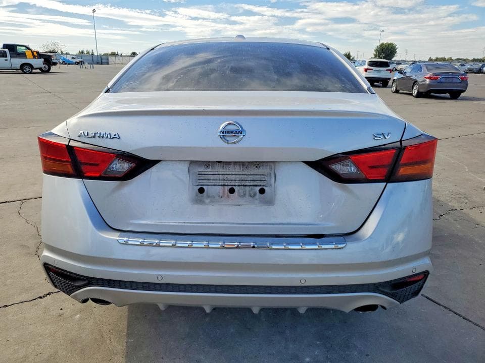 2019 NISSAN ALTIMA SV 6
