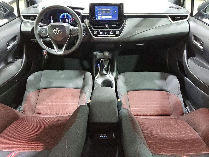2026 TOYOTA COROLLA SE 8