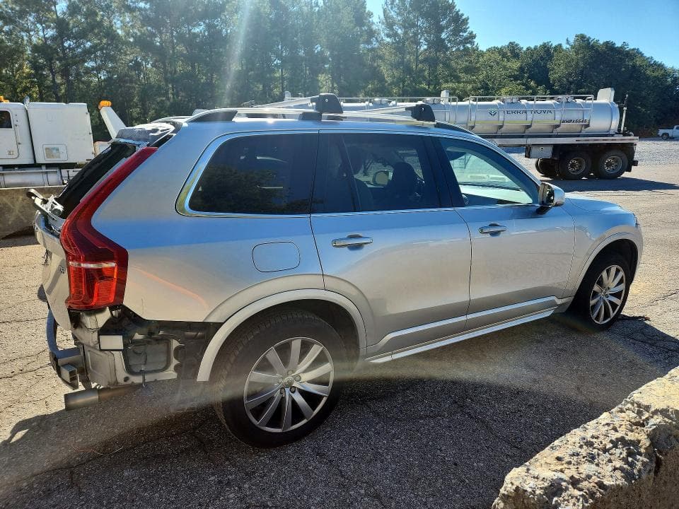 2018 VOLVO XC90 T5 3