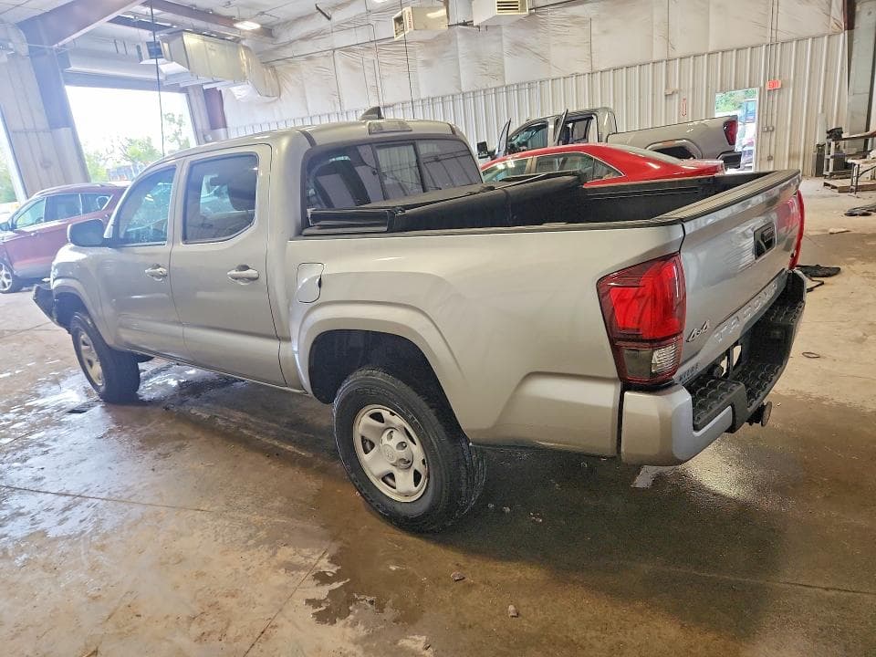 2022 TOYOTA TACOMA SR V6 2