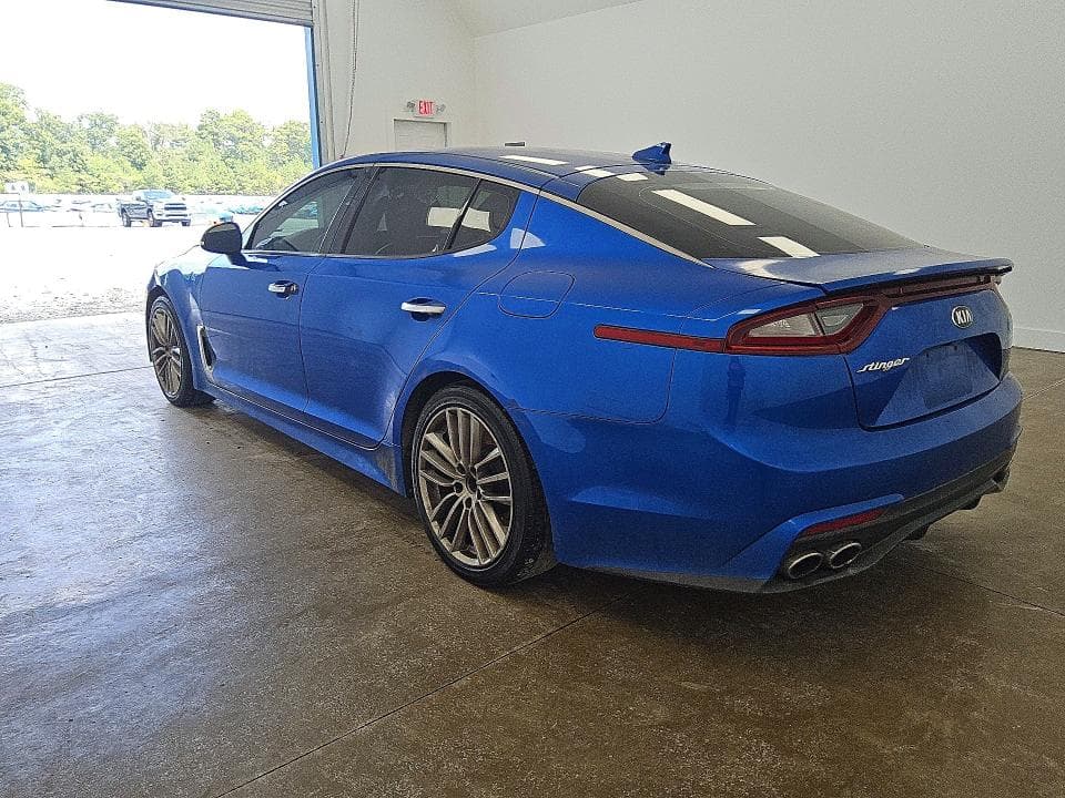 2018 KIA STINGER BASE 2