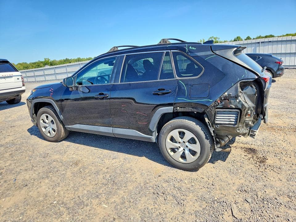 2020 TOYOTA RAV4 LE 2