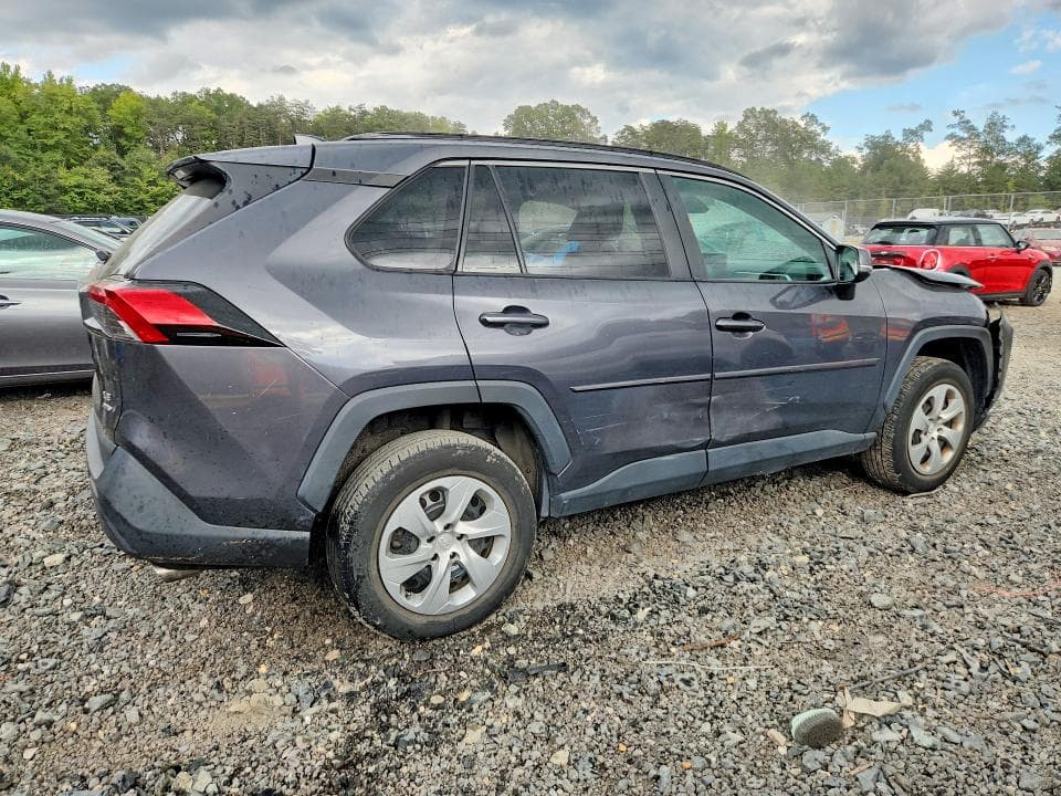 2019 TOYOTA RAV4 LE 3