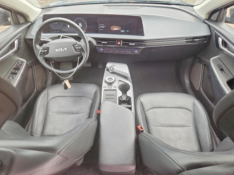 2023 KIA EV6 WIND 8