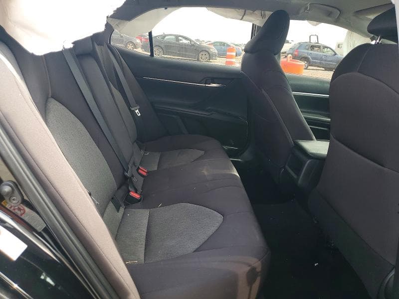 2019 TOYOTA CAMRY LE 10