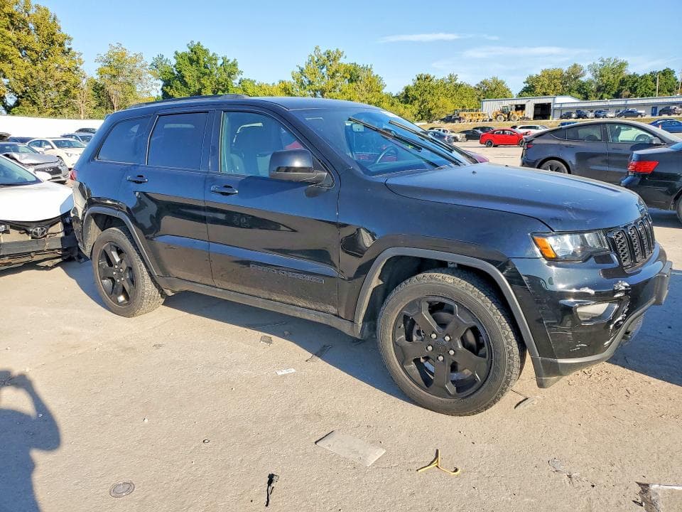 2019 JEEP GRAND CHEROKEE LAREDO 4