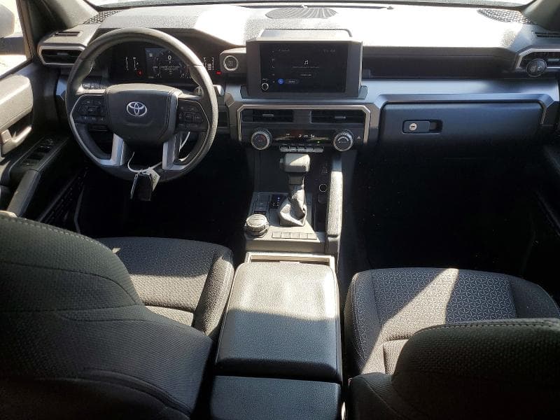 2025 TOYOTA 4RUNNER SR5 8