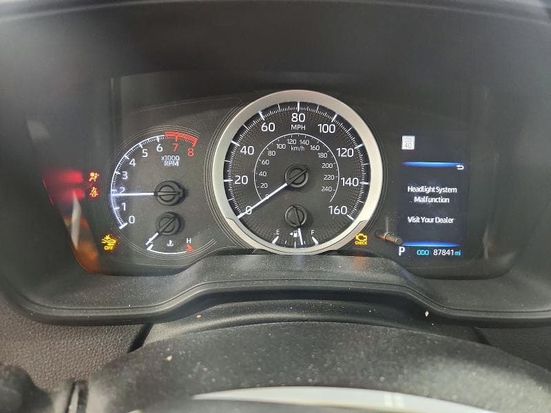 2020 TOYOTA COROLLA LE 9
