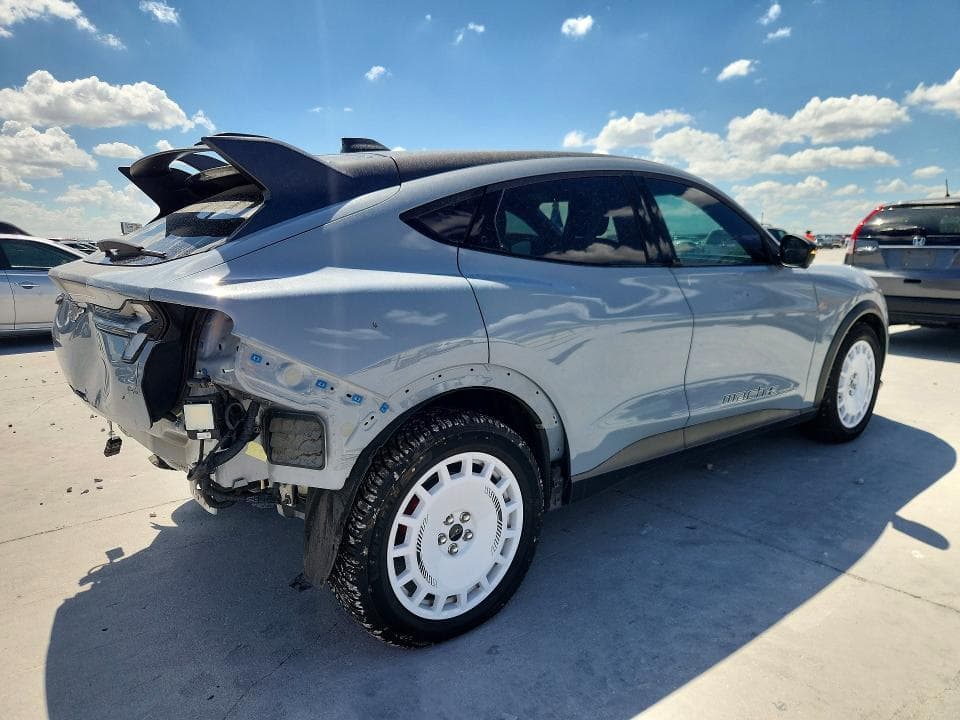 2025 FORD MUSTANG MACH-E GT 3