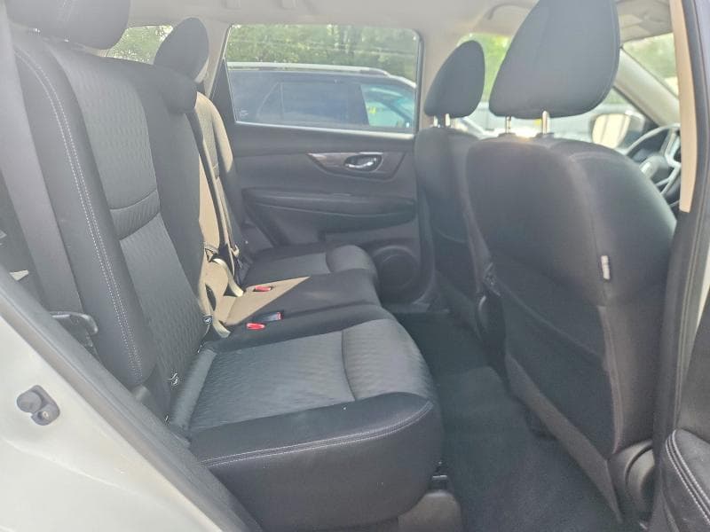 2019 NISSAN ROGUE SV 11
