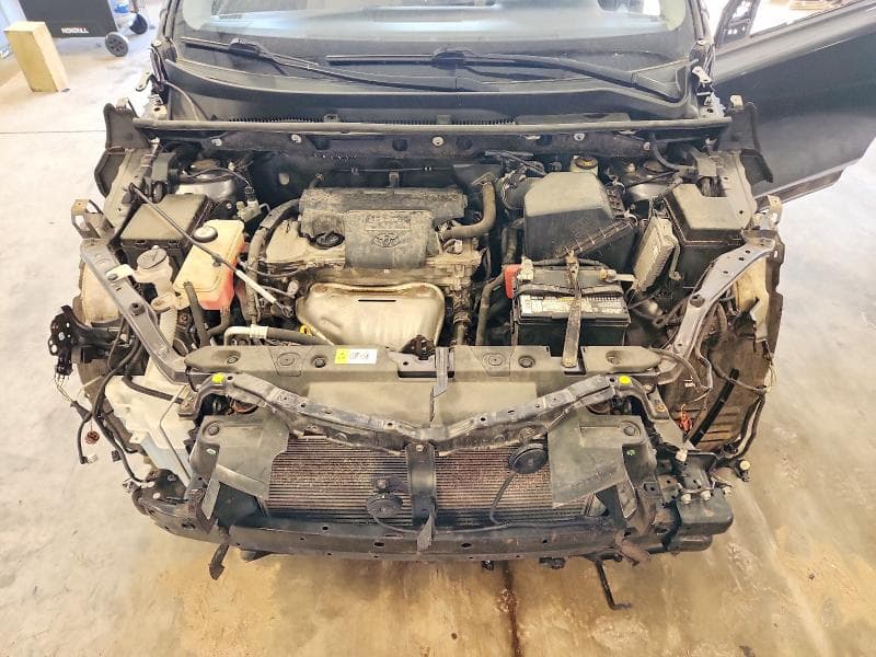 2018 TOYOTA RAV4 XLE 12