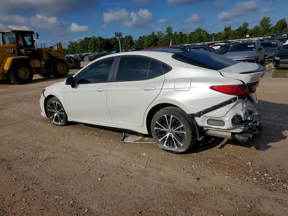 2025 TOYOTA CAMRY XSE 2