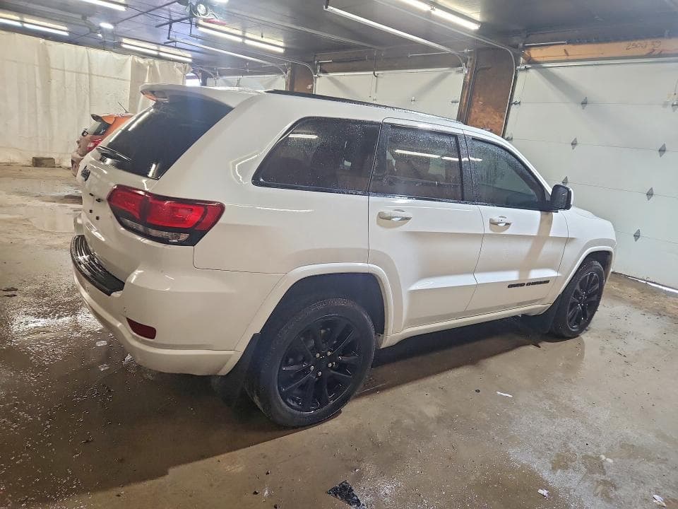 2021 JEEP GRAND CHEROKEE LAREDO 3