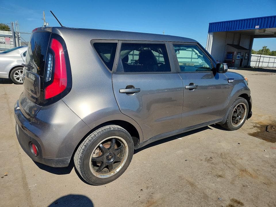 2018 KIA SOUL BASE 3