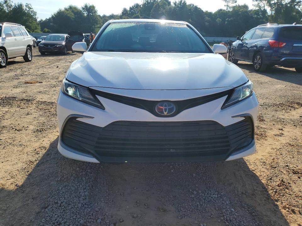 2021 TOYOTA CAMRY LE 5