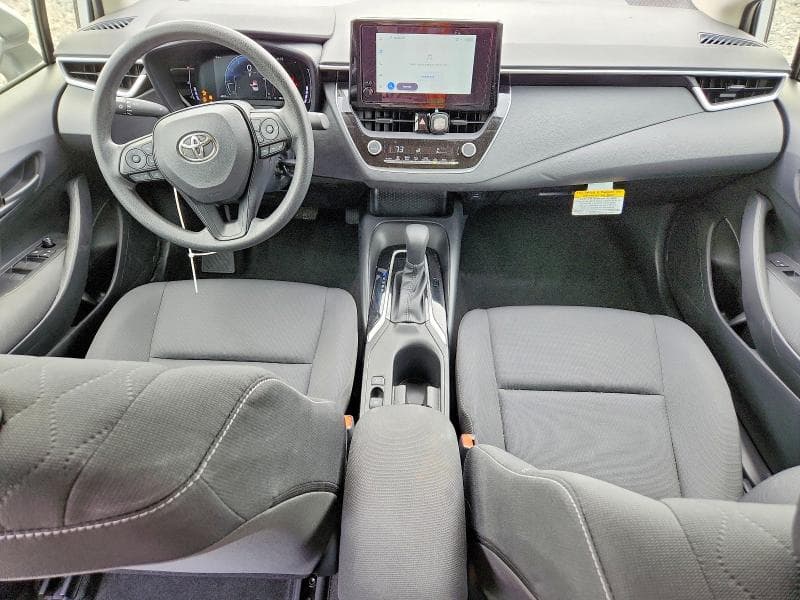 2026 TOYOTA COROLLA LE 8