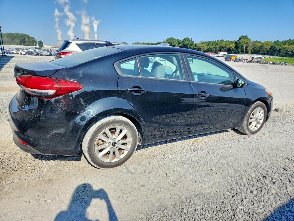 2017 KIA FORTE LX 3